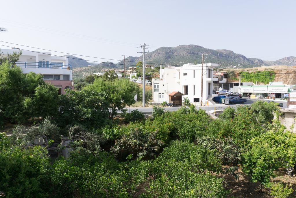 Porfyra'S Island Apartamento Makrýgialos Exterior foto