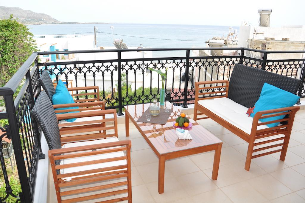 Porfyra'S Island Apartamento Makrýgialos Exterior foto