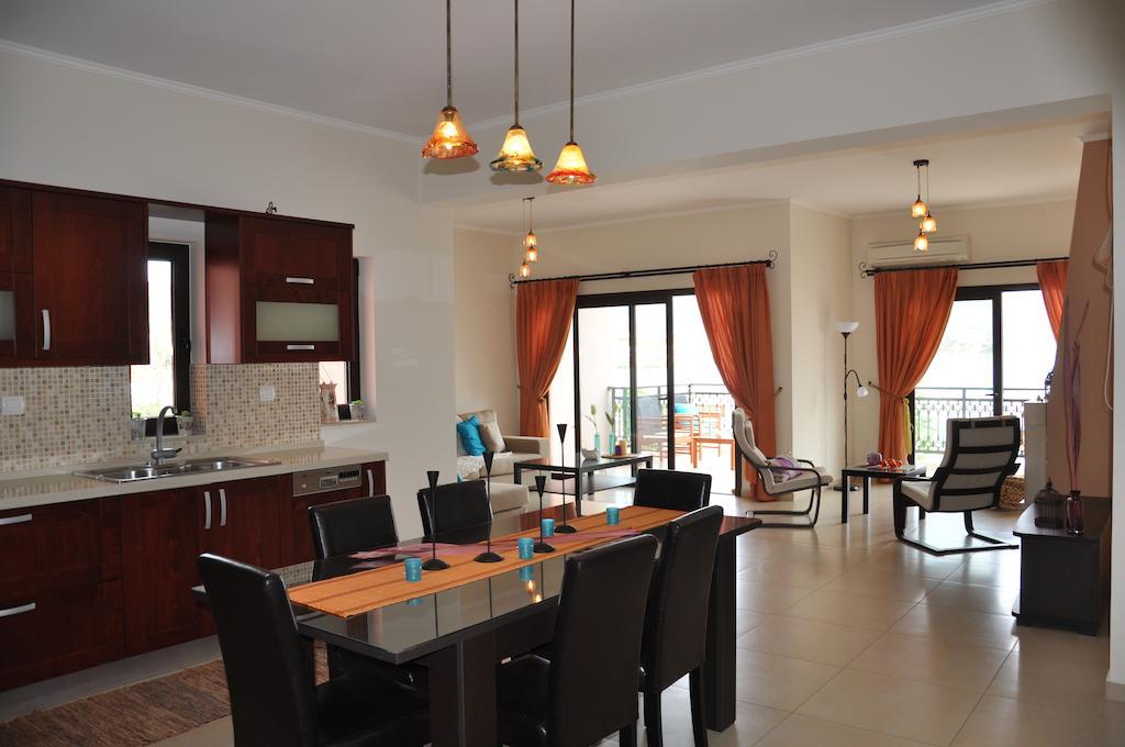 Porfyra'S Island Apartamento Makrýgialos Quarto foto