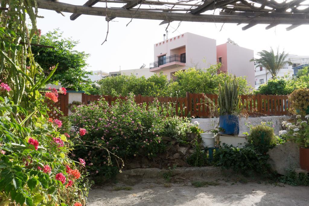 Porfyra'S Island Apartamento Makrýgialos Exterior foto